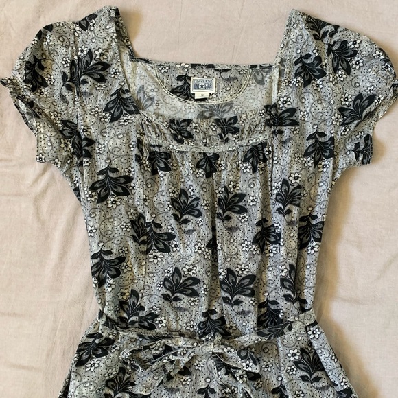 Vintage Floral Converse Mini Dress - Picture 4 of 8